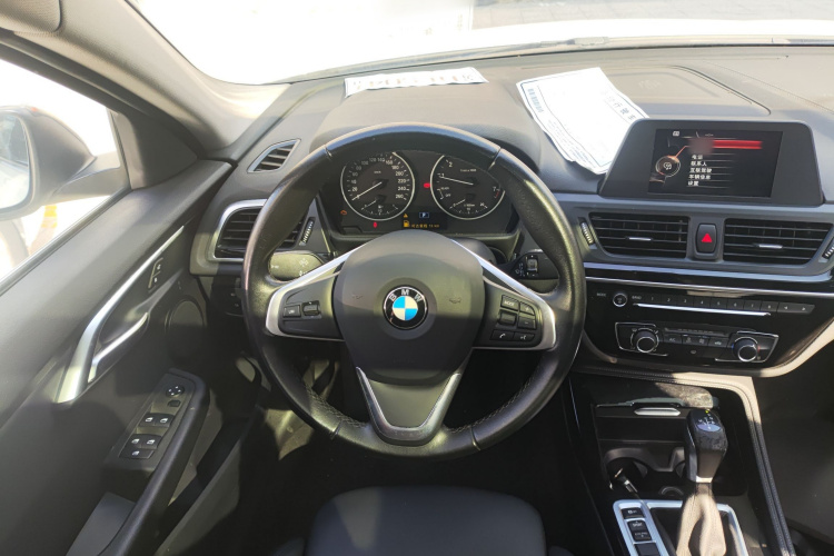 宝马1系 2017款 118i 运动型局部细节13