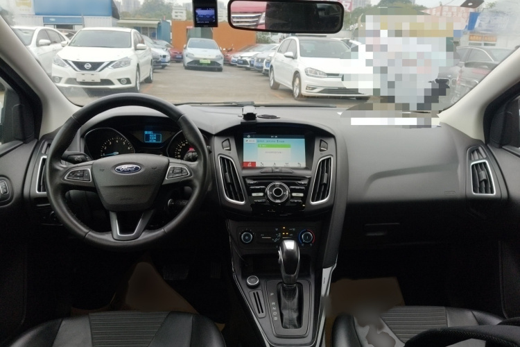 福特 福克斯 2018款 两厢经典 1.6L 自动风尚型智行版中控内饰7002