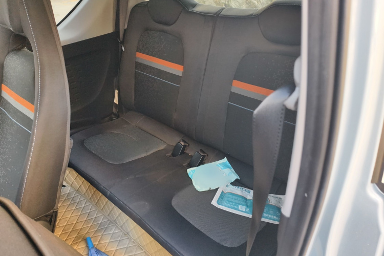 五菱汽车 宏光MINIEV 2020款 自在款 三元锂中控内饰7004