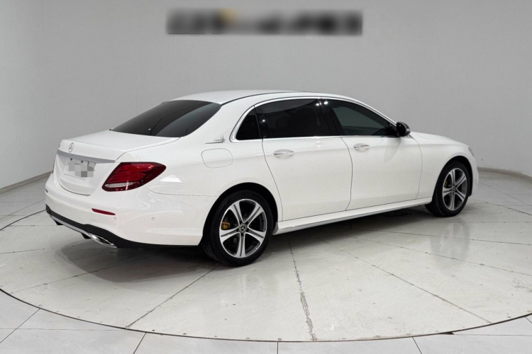 奔驰E级 2016款 E 200 L 运动型车身外观6005