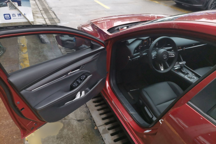 马自达3 昂克赛拉 2023款 2.0L 自动质炫版中控内饰7003