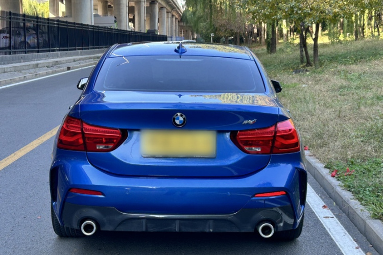 宝马1系 2020款 120i M运动套装车身外观6004