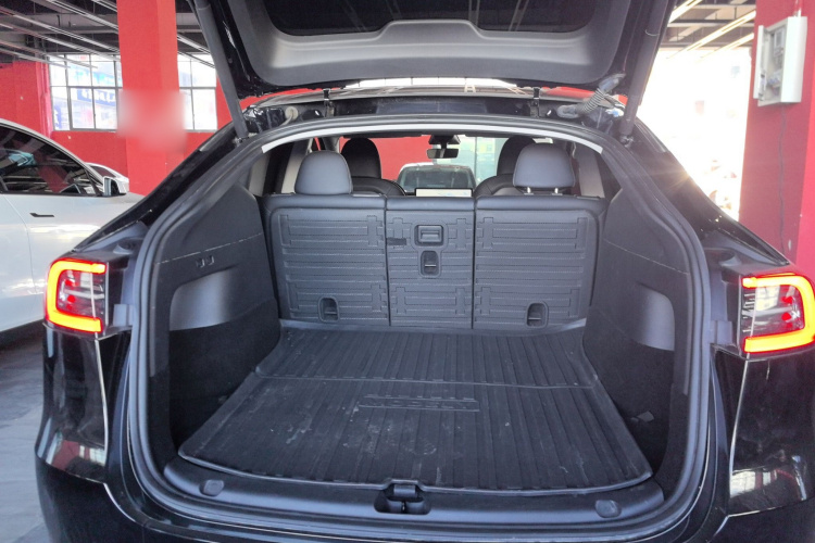 特斯拉 Model Y 2022款 改款 后轮驱动版局部细节23