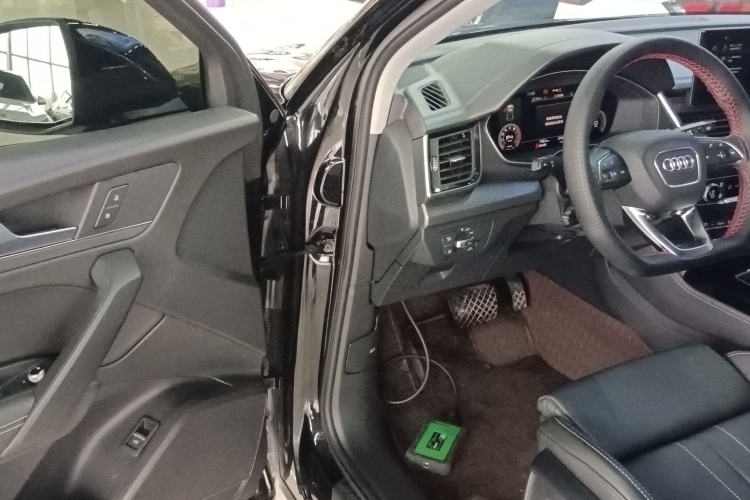 奥迪Q5L 2022款 改款 40T 豪华动感型中控内饰20