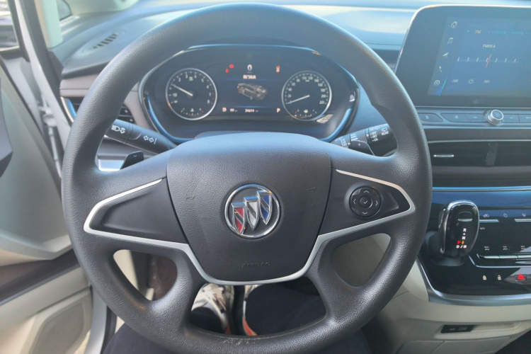 别克GL8 2023款 陆上公务舱 舒适型中控内饰13