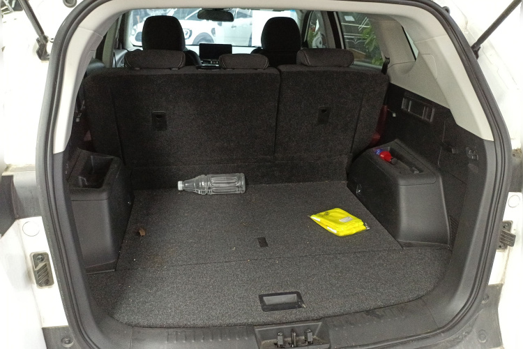 捷途X70 2023款 1.5T 手动超越版 5座局部细节23