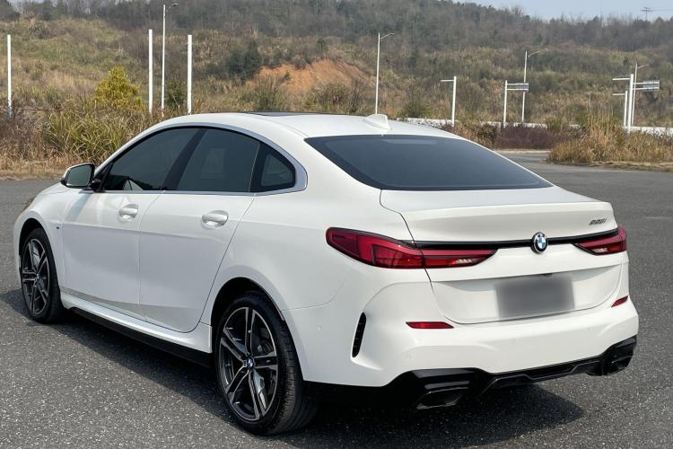 宝马2系(进口) 2023款 225i 四门轿跑车 M运动套装车身外观6004