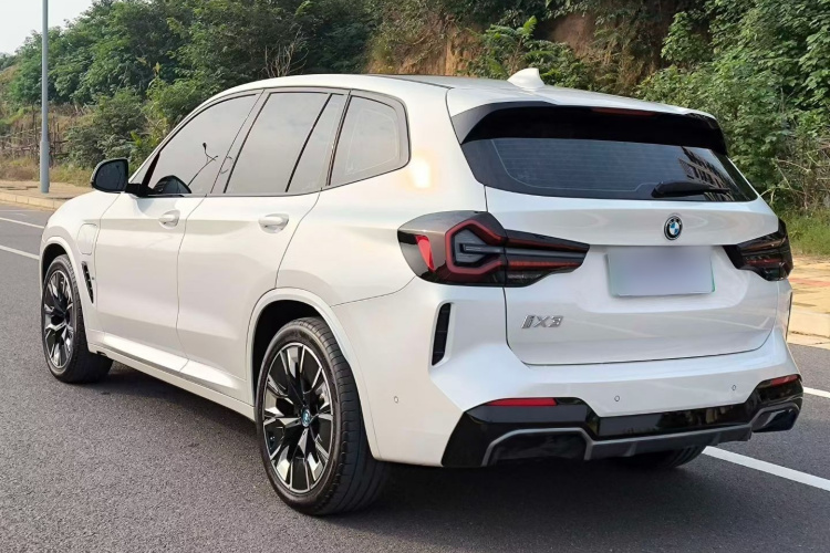 宝马iX3 2024款 创领型车身外观6005