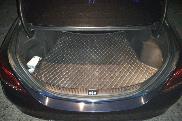 奔驰C级 2018款 C 200 L 运动版中控内饰23