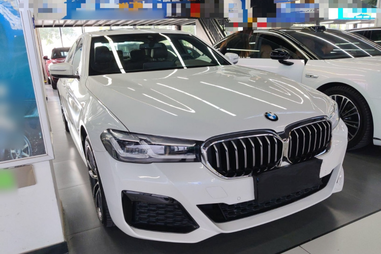 宝马5系 2021款 改款 525Li M运动套装车身外观3