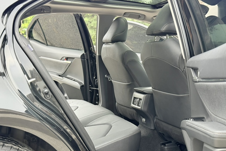 丰田 凯美瑞 2021款 2.5G 豪华版中控内饰7002