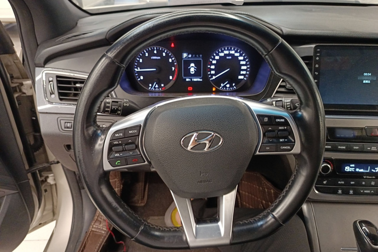 现代 索纳塔 2015款 1.6T GLS智能型局部细节13