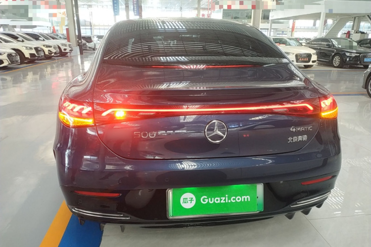奔驰EQE 2025款 500 4MATIC 先锋版车身外观6