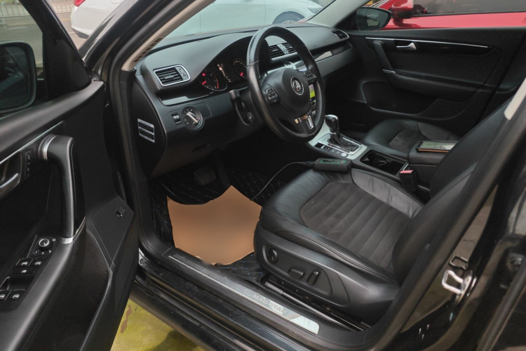 大众 迈腾 2015款 改款 2.0TSI 豪华型中控内饰20