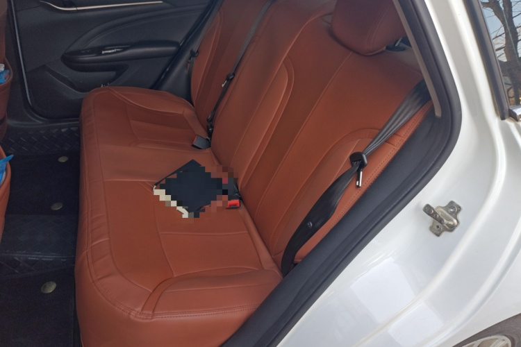 别克 英朗 2015款 15N 自动豪华型中控内饰21