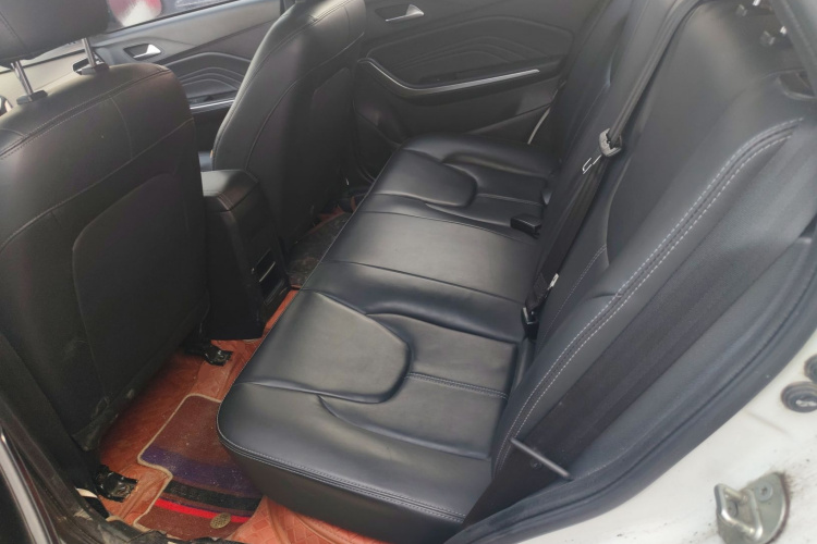 奇瑞 瑞虎3X 2021款 改款 PLUS 1.5L CVT尽兴松子版中控内饰21