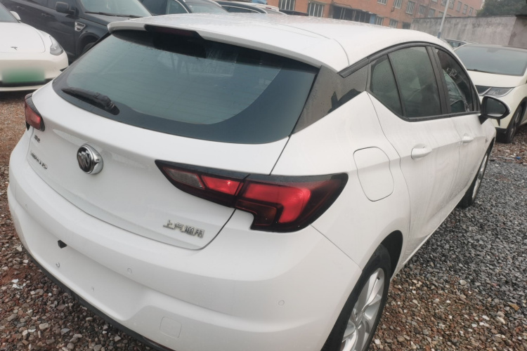 别克 威朗 2016款 两厢 15S 自动领先型车身外观6005