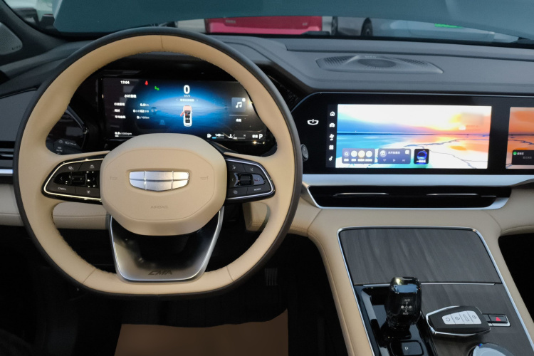 吉利汽车 星越L 2025款 东方曜 2.0TD 自动四驱望月版中控内饰12