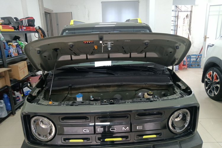 吉利银河 2025款 210km 熊猫骑士机舱底盘24