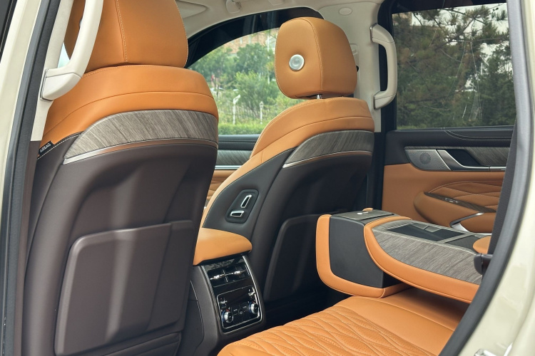 坦克500 2022款 3.0T 商务版 造境型 5座中控内饰7002