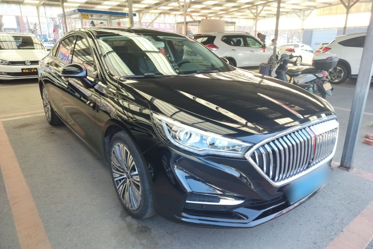 红旗H5 2022款 经典款 改款 1.5T DCT旗韵版车身外观3