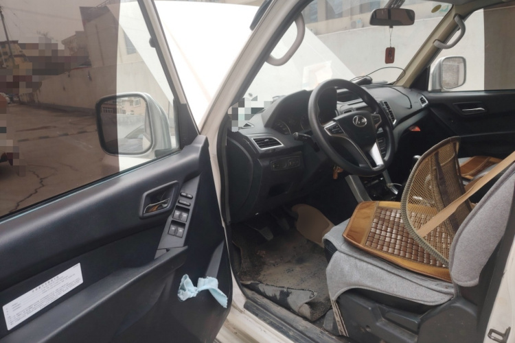 猎豹汽车 猎豹Q6 2015款 2.4L 手动四驱卓越型中控内饰20