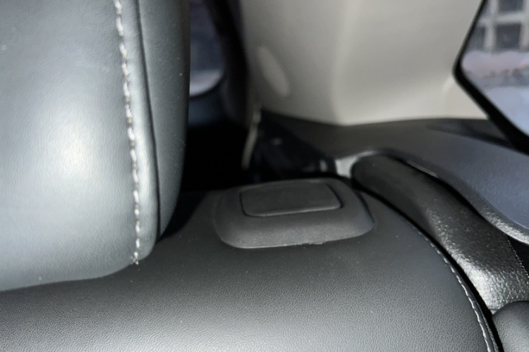 众泰T600 2019款 1.5T 自动豪华型局部细节9004