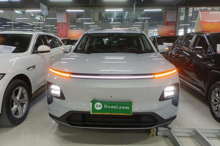 捷途山海L7 2024款 1.5T 120km ULTRA 7座车身外观2