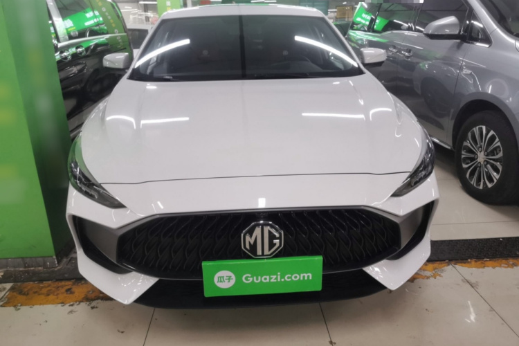 名爵 MG5 2023款 180DVVT CVT豪华版车身外观2