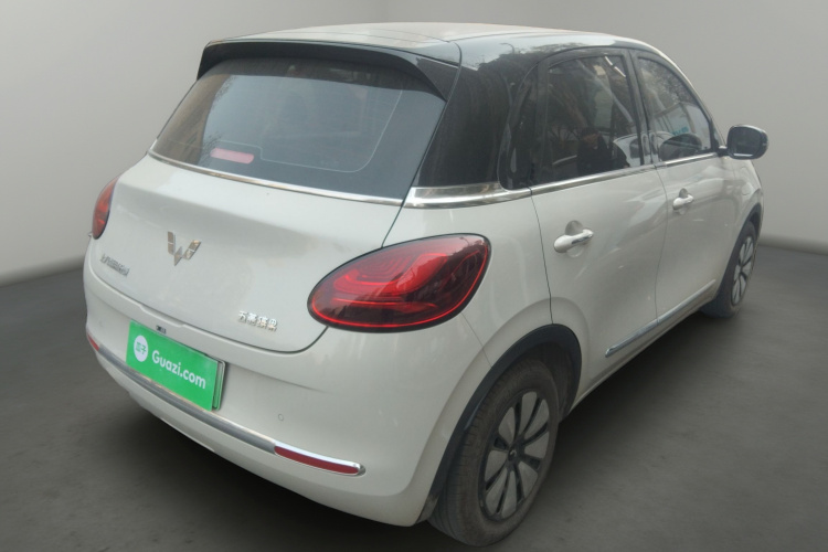 五菱汽车 五菱缤果 2023款 333km 灵犀互联款车身外观7