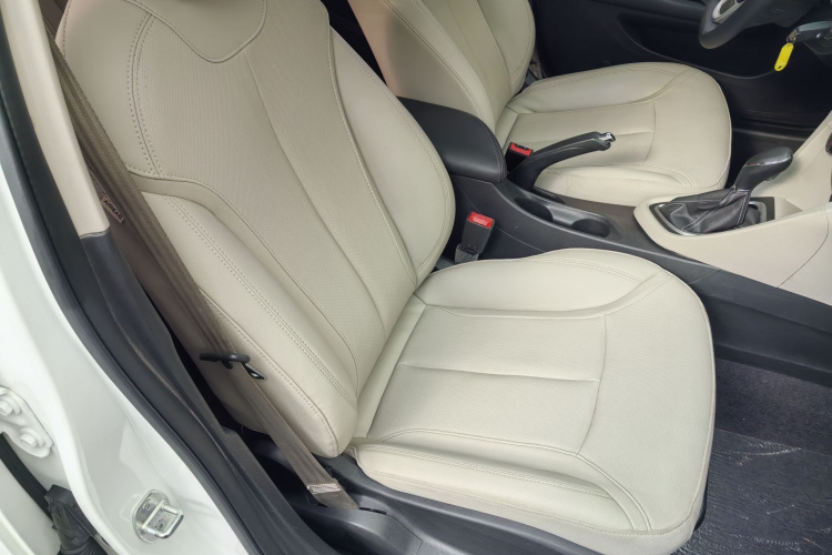 别克 英朗 2021款 典范 1.5L 自动精英型车身外观6005