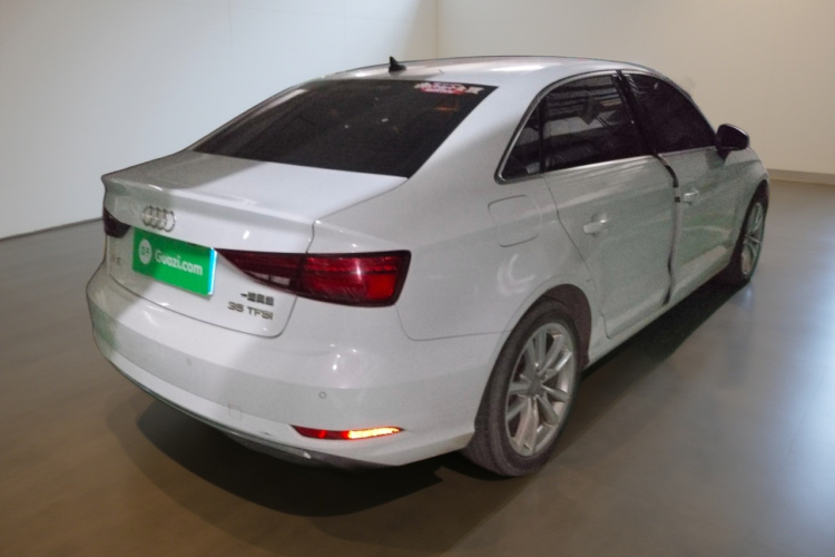 奥迪A3 2019款 Limousine 35 TFSI 进取型 国VI车身外观7