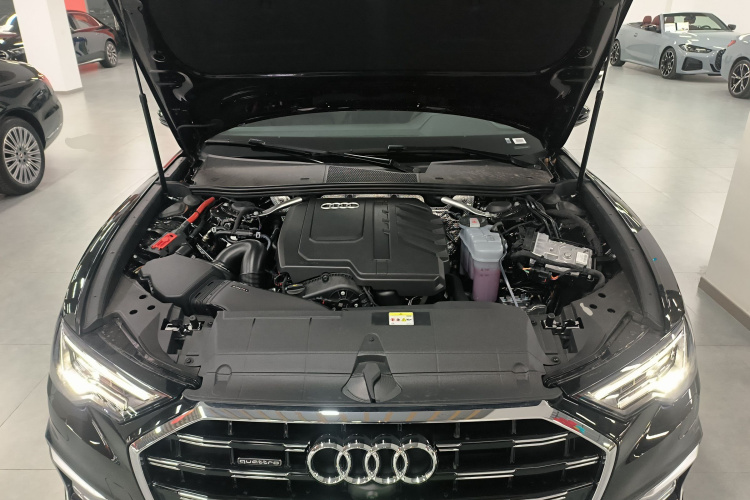 奥迪A6L 2026款 45 TFSI quattro 臻选动感型机舱底盘24