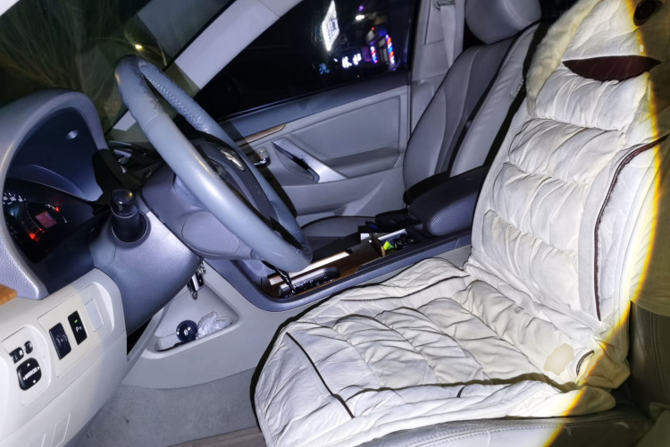 丰田 凯美瑞 2010款 200G 经典版局部细节19