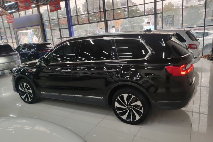 红旗HS7 2021款 2.0T DCT两驱智联旗畅版车身外观4