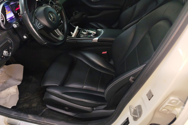 奔驰C级 2016款 C 200 L 运动型局部细节19