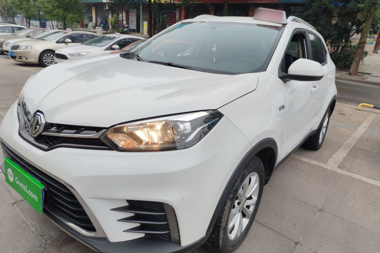 名爵 锐腾 2017款 20T 自动豪华版车身外观1