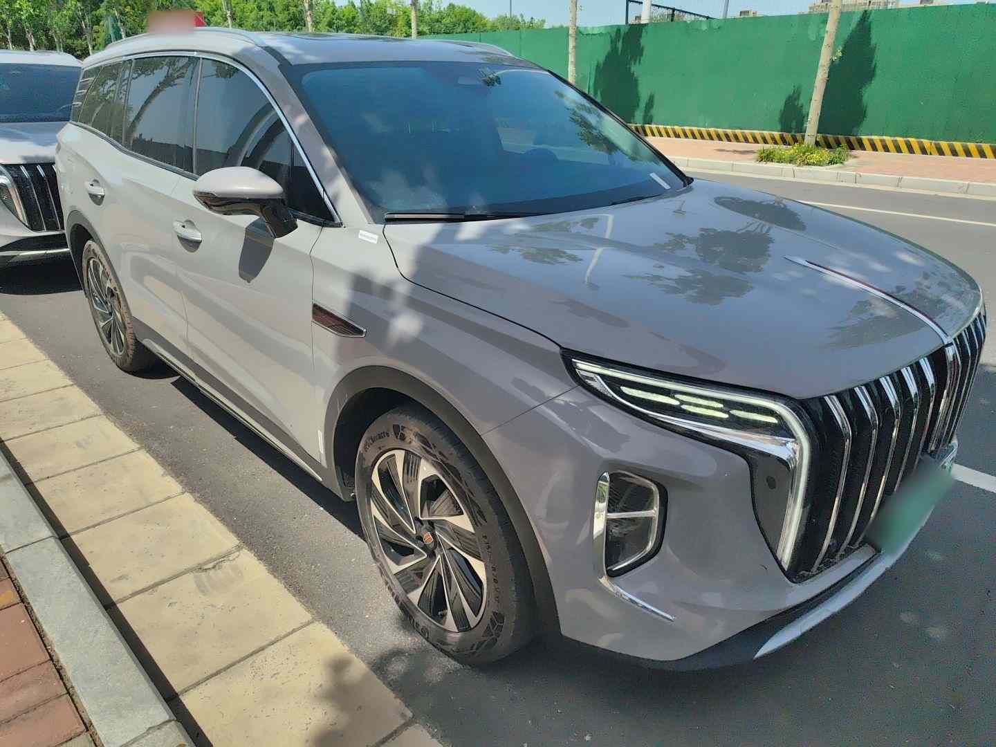红旗HS7 PHEV 2024款 2.0T PHEV 四驱旗领版 6座(5)