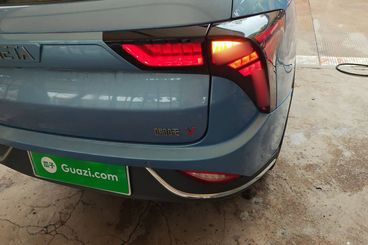 哪吒汽车 哪吒V 2022款 潮 400车身外观6006