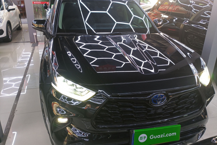 丰田 汉兰达 2022款 双擎 2.5L 四驱尊贵版 7座车身外观6001