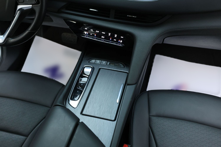 别克 昂科旗 2020款 28T 四驱尊贵型局部细节18