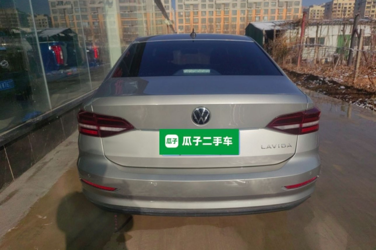 大众 朗逸 2021款 1.5L 自动风尚版车身外观6