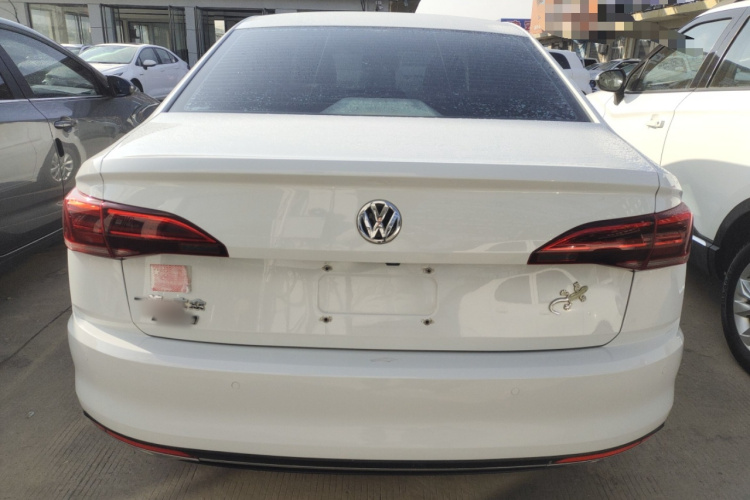 大众 宝来 2020款 1.5L 手动舒适型车身外观6