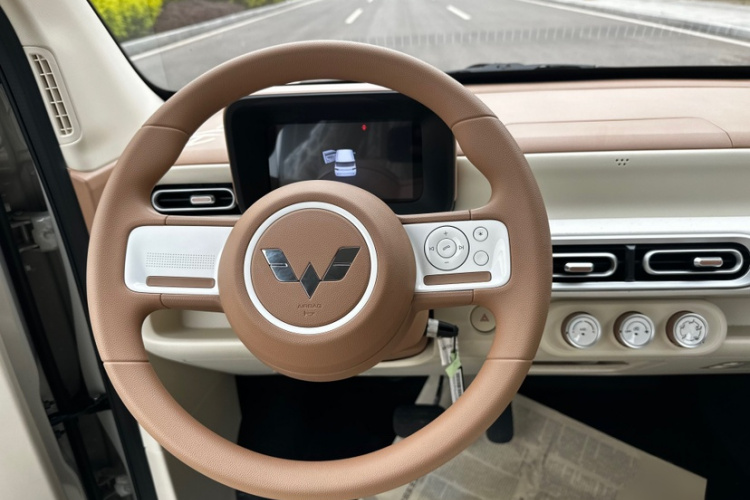 五菱汽车 宏光MINIEV 2024款 第三代 215km 青春版中控内饰7003