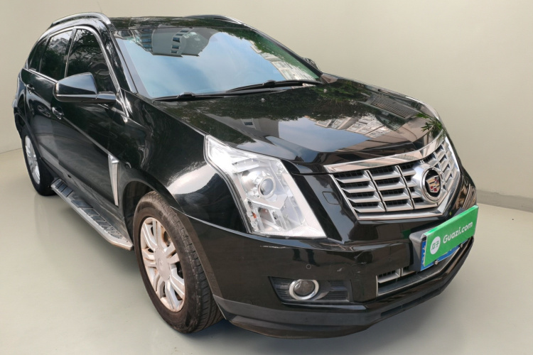 凯迪拉克SRX 2014款 3.0L 豪华型车身外观3