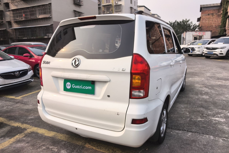 东风风光 风光330 2014款 1.5L手动标准型DK15-02车身外观7