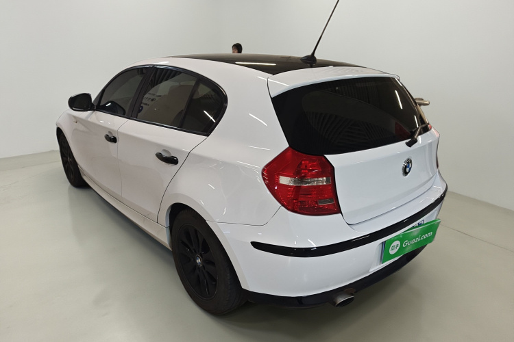 宝马1系(进口) 2008款 120i 自动挡车身外观5