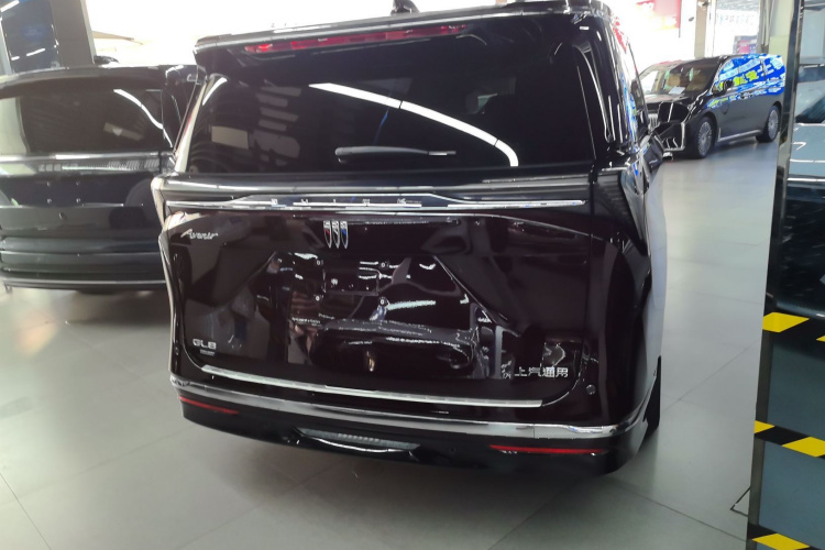 别克GL8新能源 2024款 陆尊 尊享版 7座车身外观7