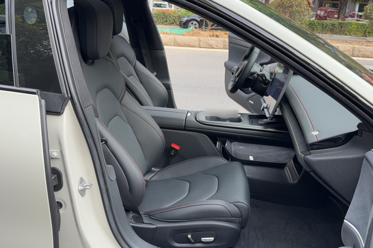 小米汽车 小米SU7 2024款 四驱超长续航高阶智驾Max版中控内饰7006