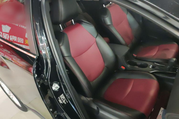 丰田 卡罗拉锐放 2023款 2.0L 先锋版局部细节41